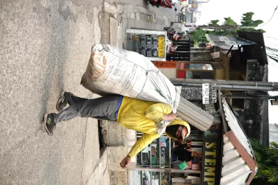 Beban Sunyi di Balik Masker